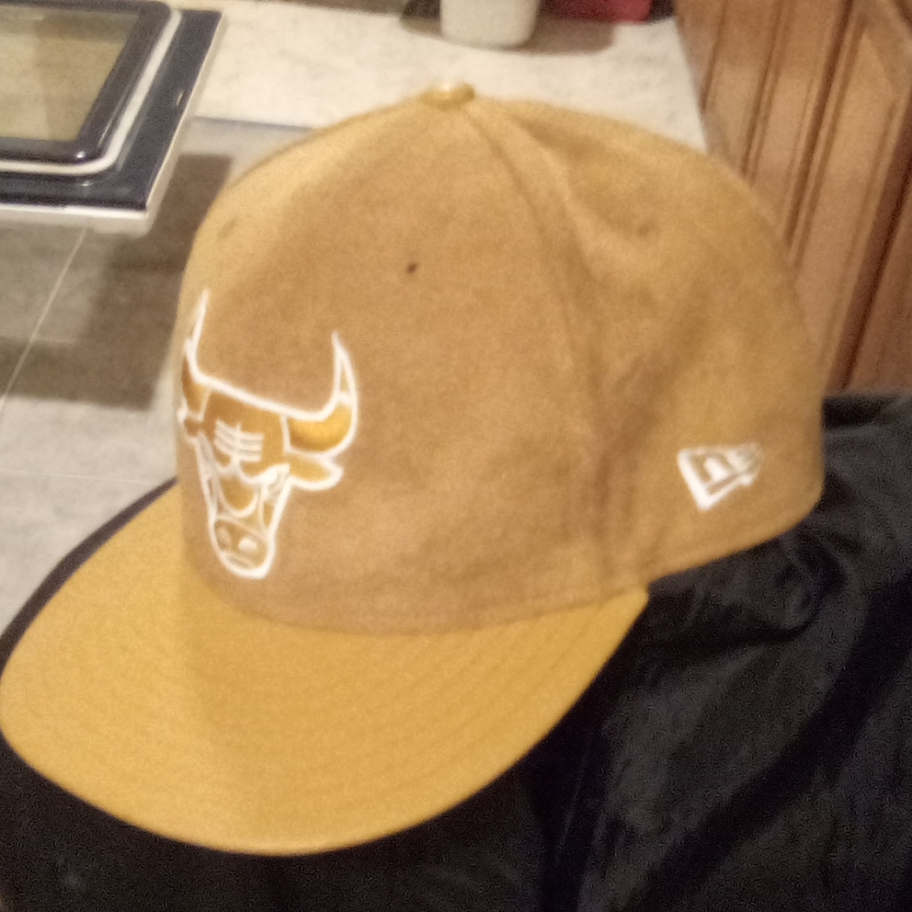 New Era Suede/Leather Chicago Bulls 950 Snap Hat